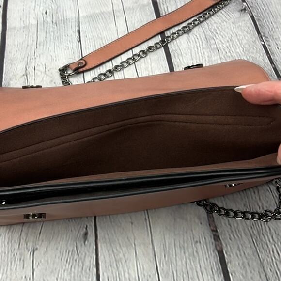 Mellow World Crossbody Bag Snap Closure Misty Rose Two Tone Gunmetal Hardware - Picture 4 of 8